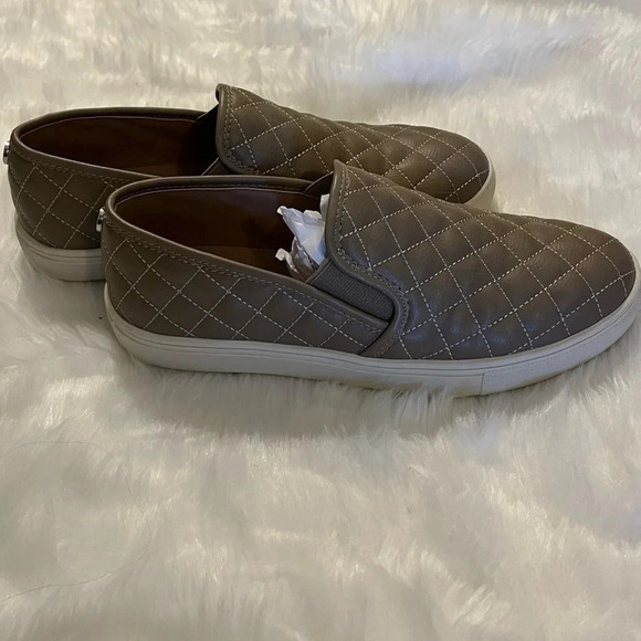Steve Madden Ecentrcq Sneaker - Picture 1 of 8